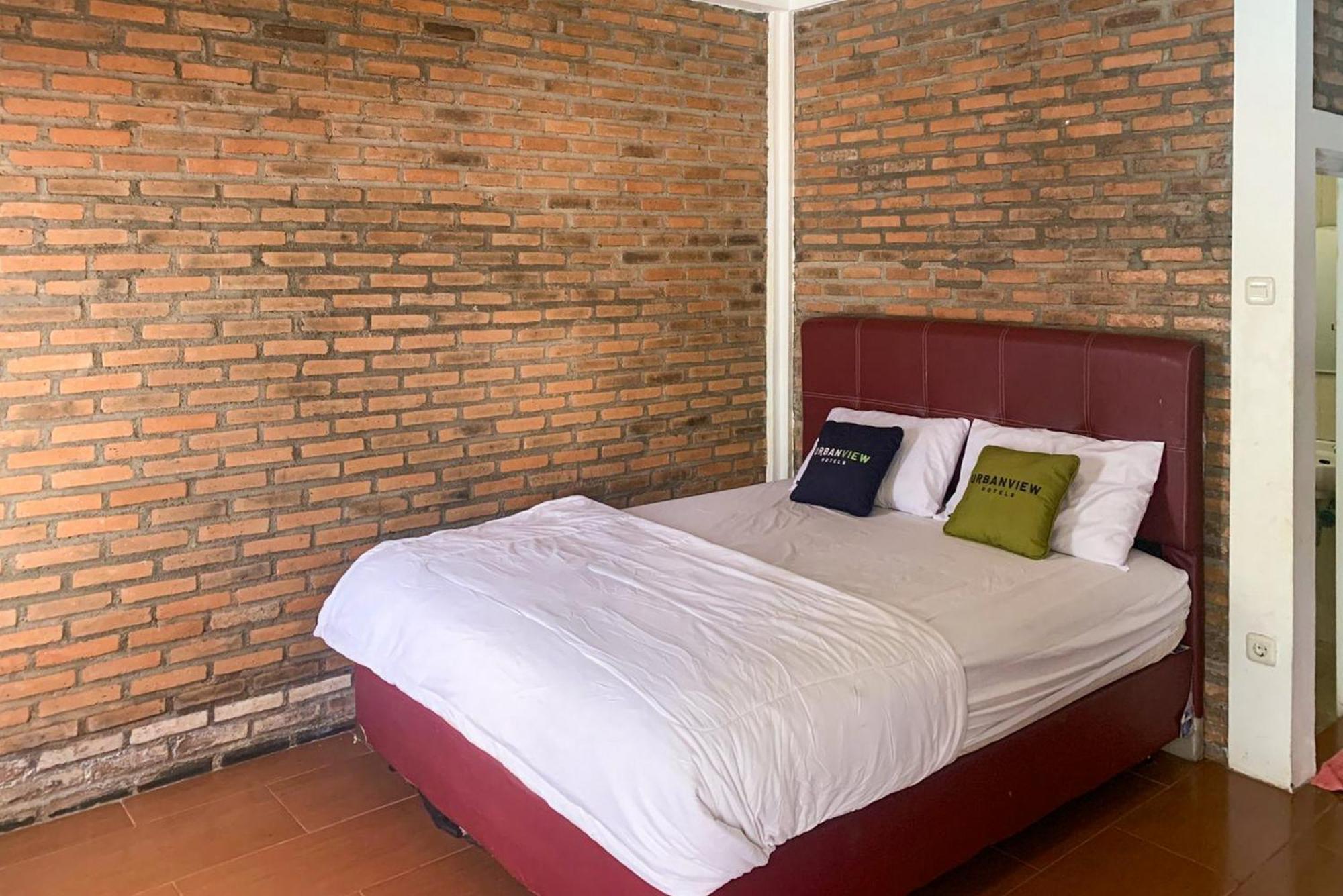 Urbanview Hotel Villa Q Gisting Bandjarnegeri Екстер'єр фото