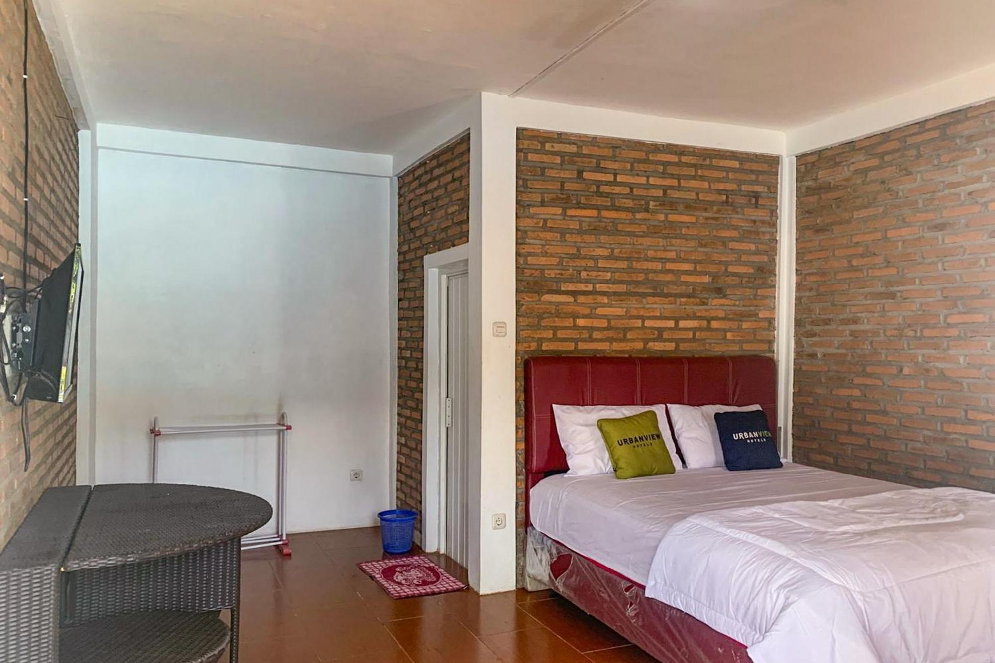 Urbanview Hotel Villa Q Gisting Bandjarnegeri Екстер'єр фото