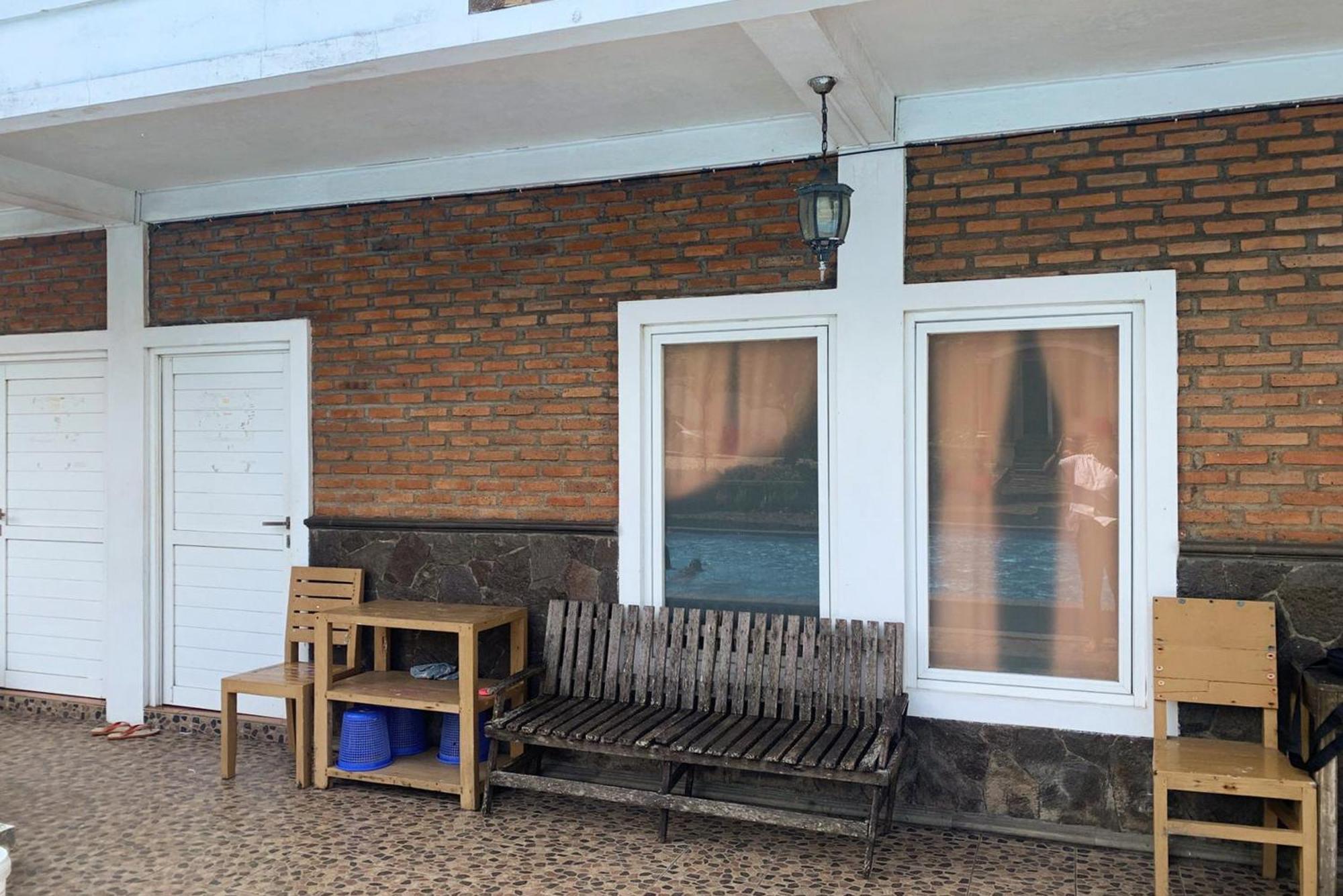 Urbanview Hotel Villa Q Gisting Bandjarnegeri Екстер'єр фото