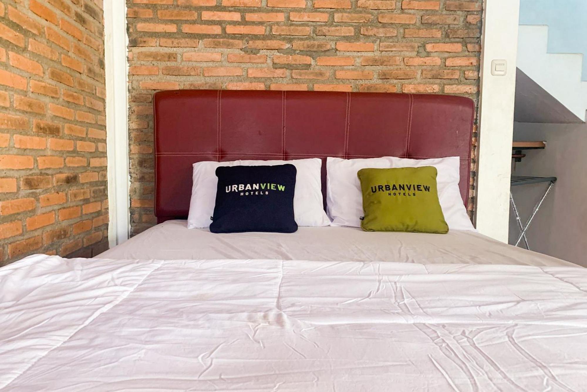 Urbanview Hotel Villa Q Gisting Bandjarnegeri Екстер'єр фото