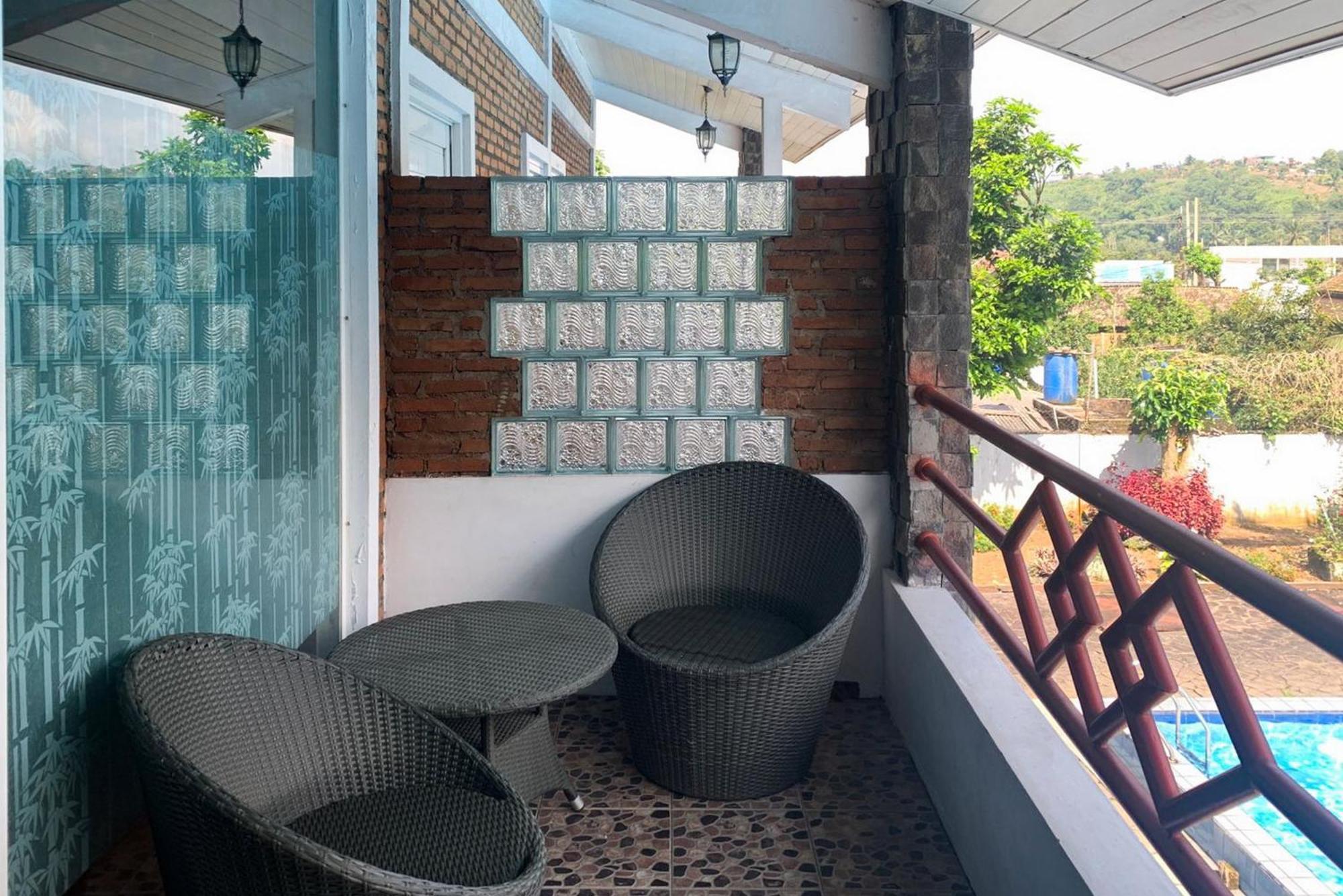 Urbanview Hotel Villa Q Gisting Bandjarnegeri Екстер'єр фото